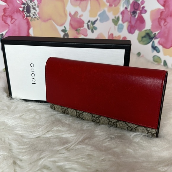 💯Authentic Gucci Long Wallet 🍀 - Picture 4 of 17